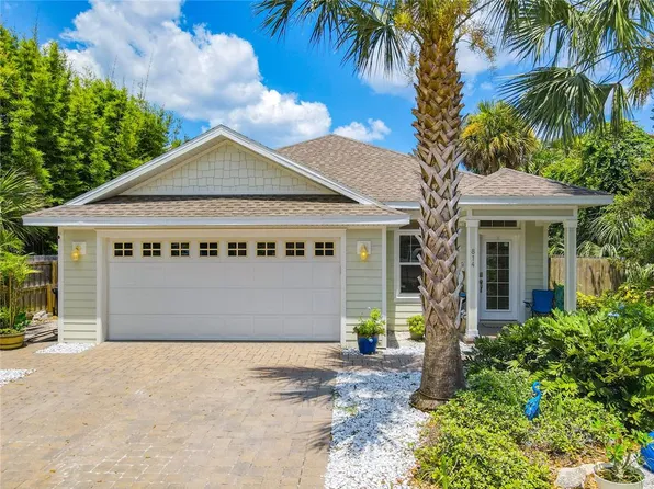 814 Maple St, New Smyrna Beach, FL 32169