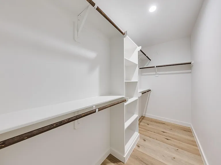 3635 Ward St — Photo 24