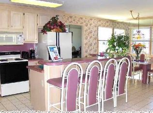 145 Pine Creek Dr, Hampton, VA 23669