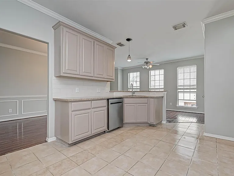7816 Stoneyway Dr — Photo 21
