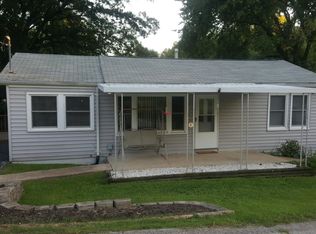 15 Ridge Rd, Fenton, MO 63026