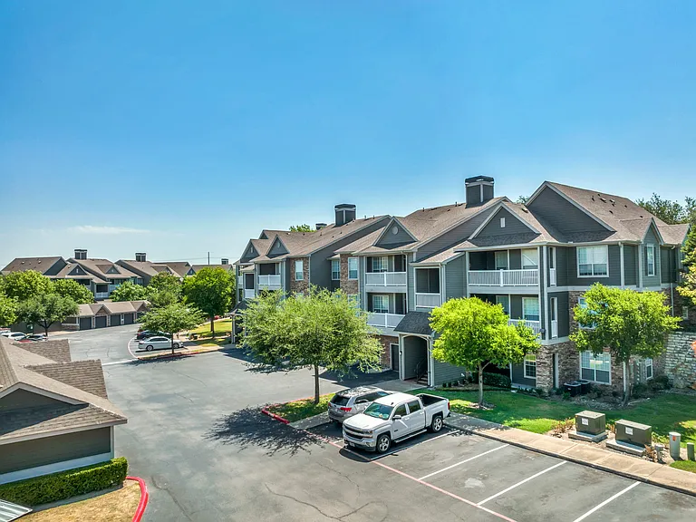Desirable Cedar Park location