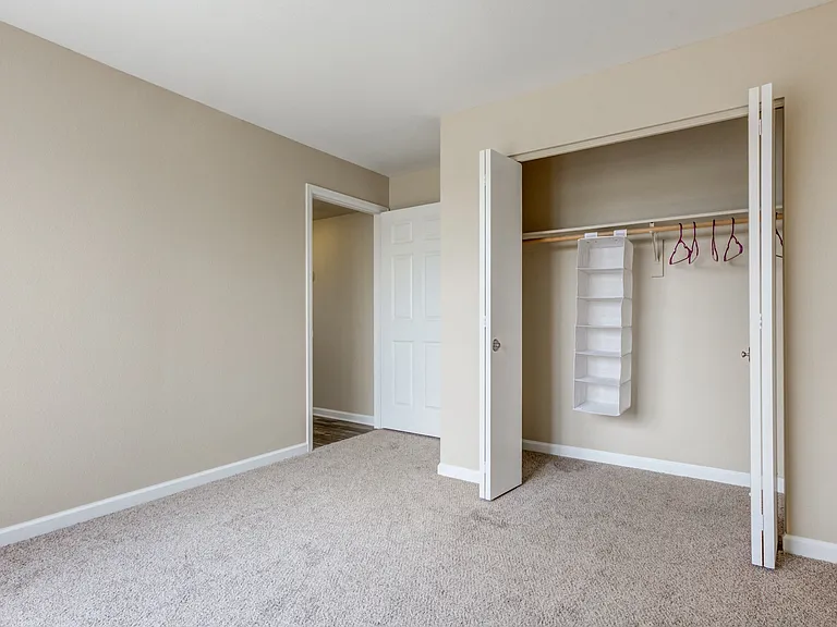 Belle Creek Apartments — Photo 9