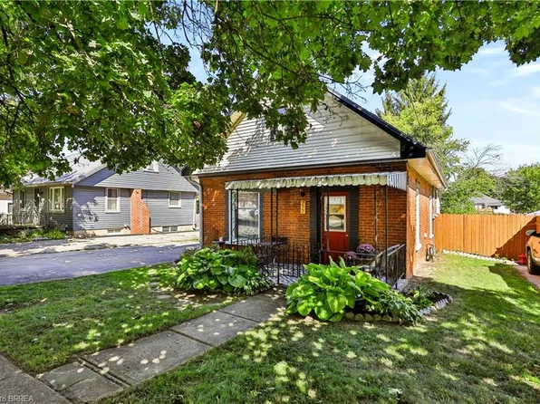 277 Queen St N, Norfolk County, ON N3Y 3Y8