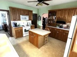 98 Trilby Ave #100, Chicopee, MA 01020