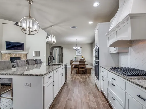 6917 Nava, Grand Prairie, TX 75054