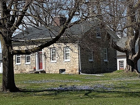 Exterior - pic 2