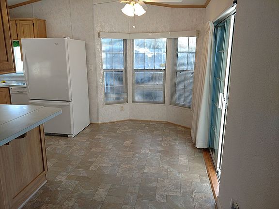 Dining at front door