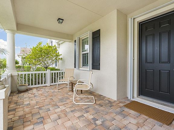 4th image of 7218 E Village Square
