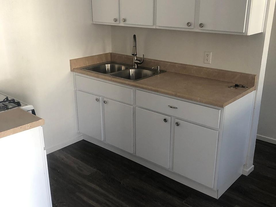 1st image of 767 W 97th St #767