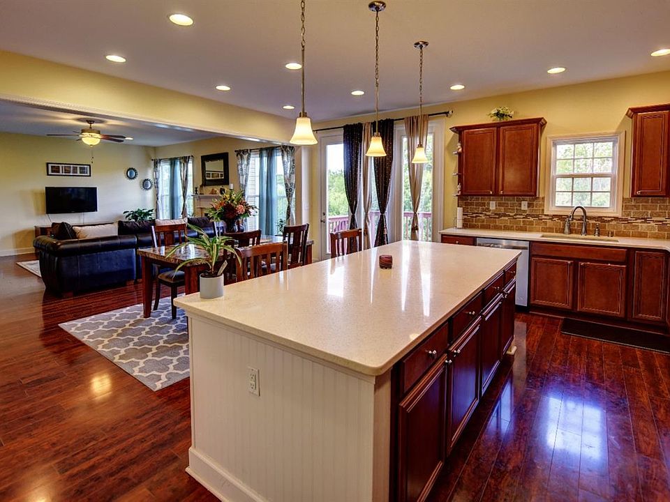 1st image of 3772 Blue Bonnet Dr