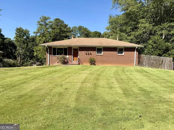 3226 Woodview Dr SE, Smyrna, GA 30082