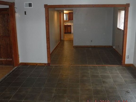 3rd image of 7305 Taft Hwy