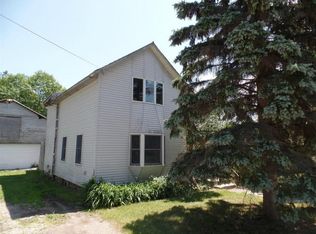 218 N Palmyra St, Cheboygan, MI 49721