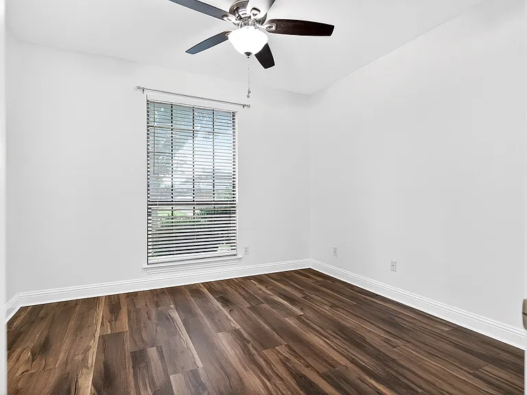9861 Chamber Hall Dr — Photo 20