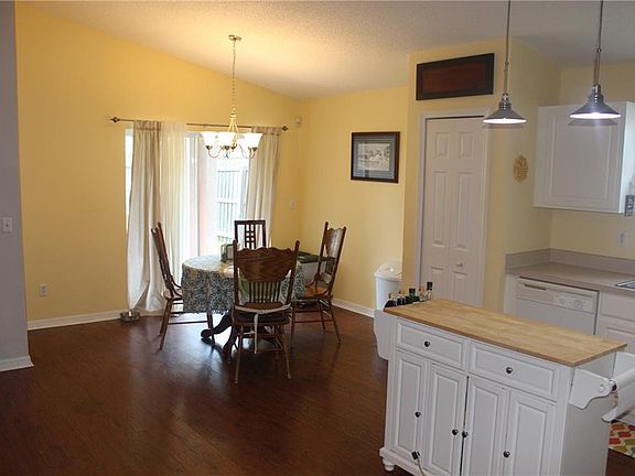 4th image of 530 Augustine Ct