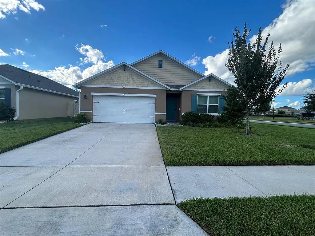 4 bed, 2.5 bath, 1836 sqft, $2,700 — Photo 1