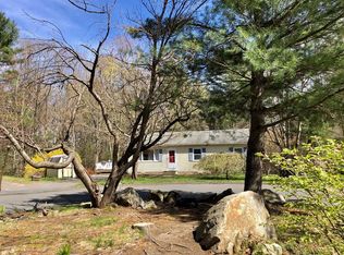 37 Gregory Ln, Northampton, MA 01062