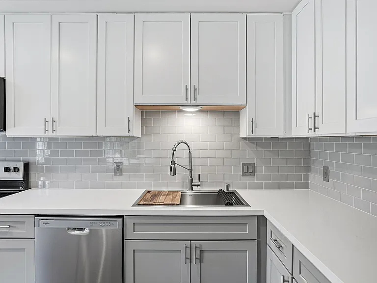405 Bellevue Ave — Photo 14