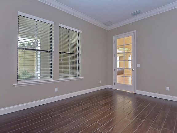 5th image of 15924 Ternglade Dr