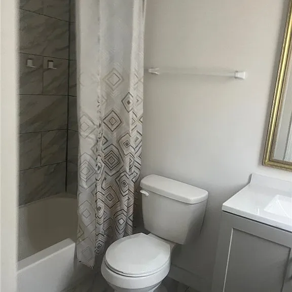 1205 Madison St #1 — Photo 13