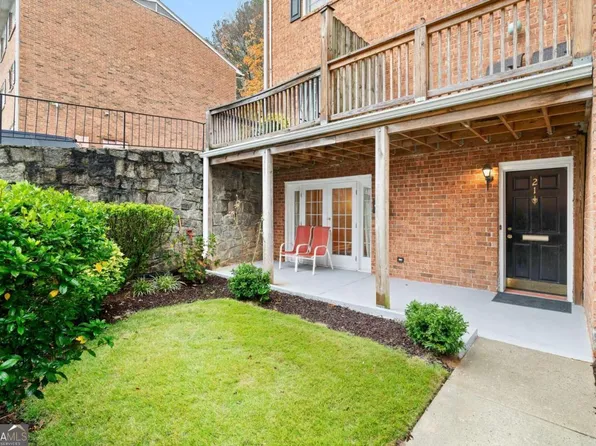 6520 Roswell Rd NE, Sandy Springs, GA 30328