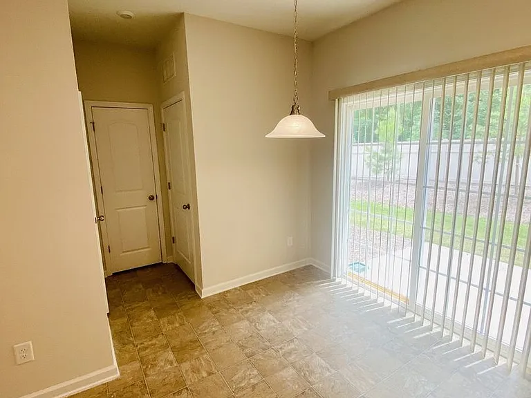 9213 Grand Valley Dr — Photo 7