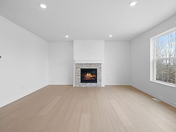 4th image of 137 Ridgeview Ln
