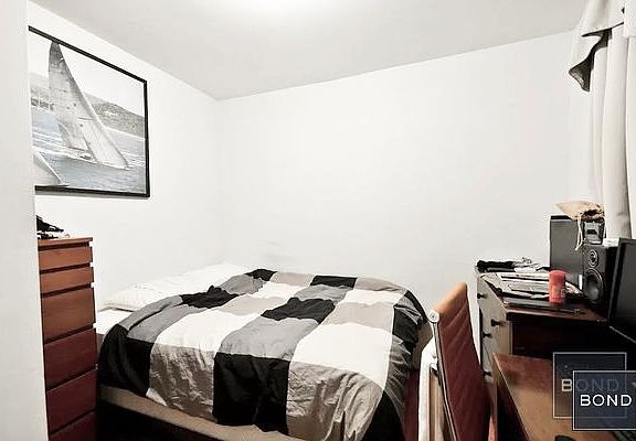 4th image of 316 E 49th St APT 3A