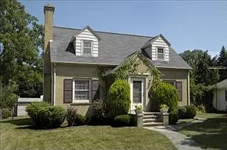 349 Parchmount Ave photo 1