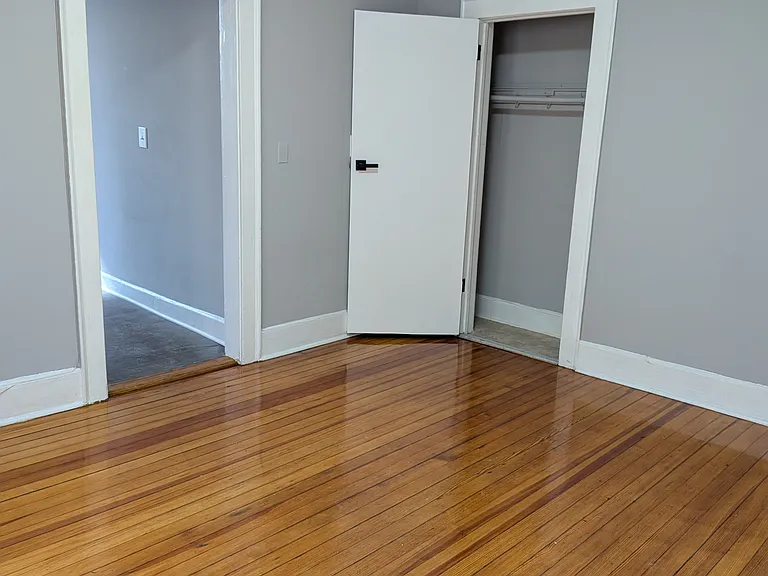 382 Bloomfield Ave — Photo 3