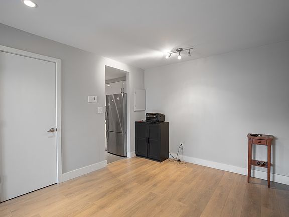 3rd image of 4537 Main St #201