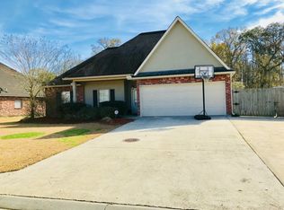 43115 Sycamore Bend Ave, Gonzales, LA 70737