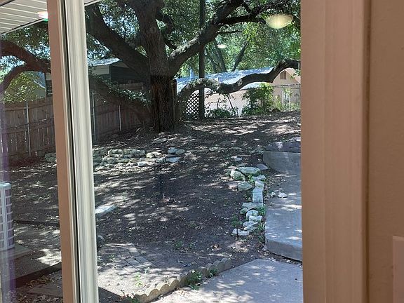 4th image of 706 Fairway Rd