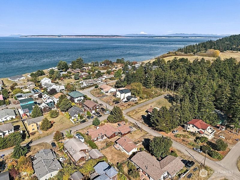 3rd image of 5521 Jackman Street