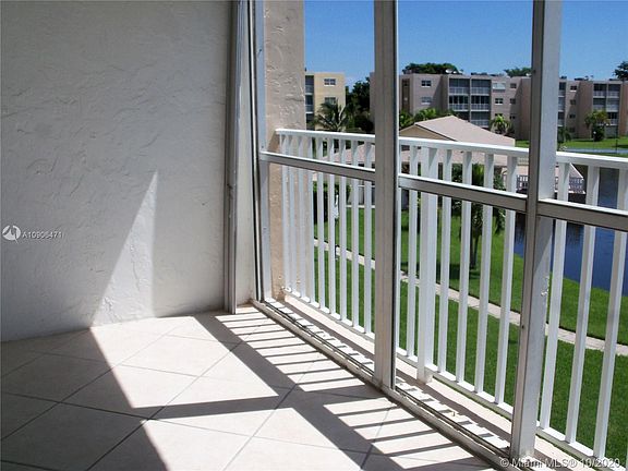 3rd image of 1025 SE 2nd Ave APT 308