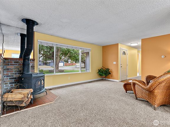 4th image of 6732 La Bello Drive