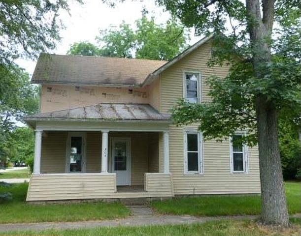 1st image of 304 N Squire St