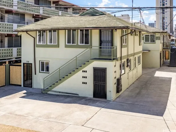 718 Kamuela Ave, Honolulu, HI 96816