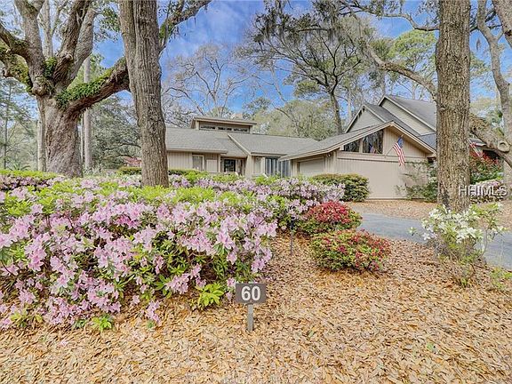2nd image of 60 Oak Ct