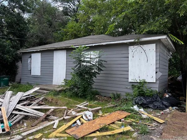 220 Frost St, San Antonio, TX 78201