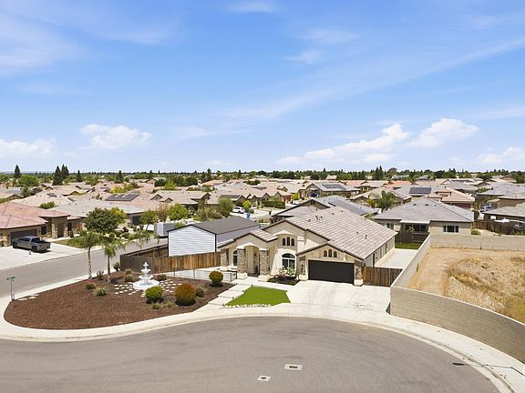 4th image of 6008 Luckman Dr