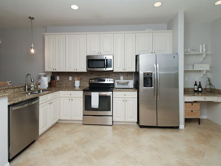 9025 Alturas St #3102 — Photo 20