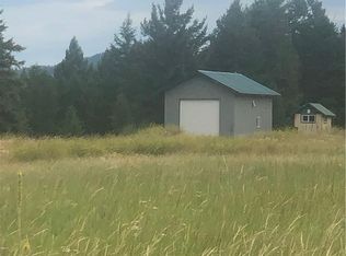 17 Prairie Rd, Oroville, WA 98844