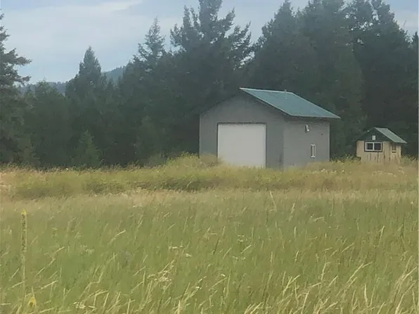 17 Prairie Rd, Oroville, WA 98844