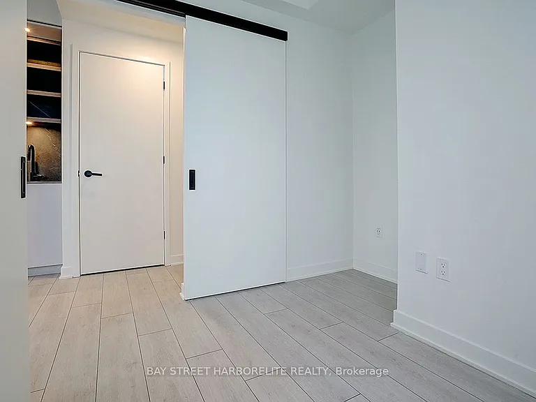 55 Charles St E #4311 — Photo 10