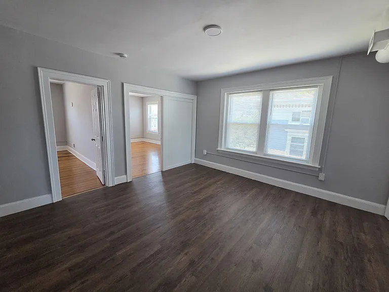 356 S Main St — Photo 4