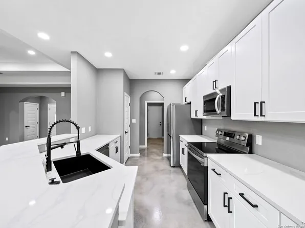 2747 UNIT B WALEETKA ST, San Antonio, TX 78210