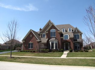 0S294 S Mathewson Ln, Geneva, IL 60134