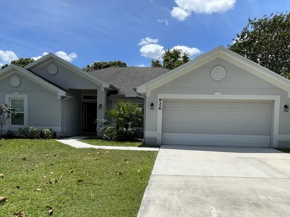 926 SE Montrose Avenue, Port St Lucie, FL 34983